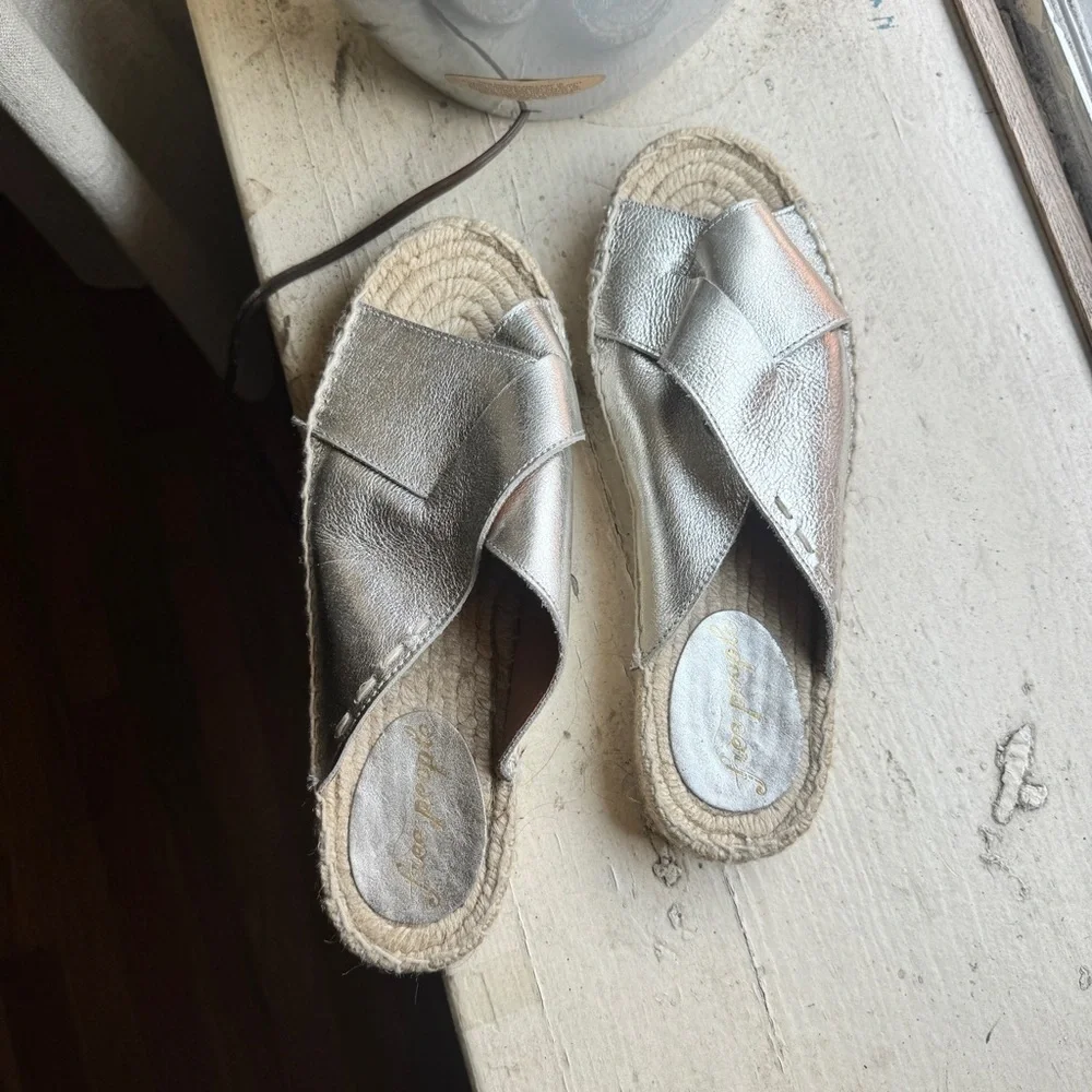 Metallic Cross‑Strap Espadrille Slide - Silver